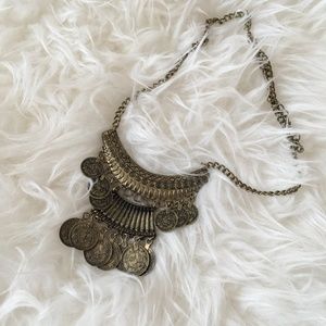 Brandy Melville statement necklace